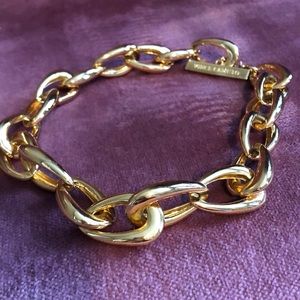 Gold Vince Camuto necklace